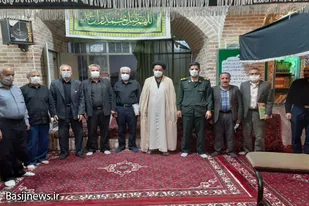تقدیر از رزمندگان و خانواده شهدا توسط پایگاه شهید یادگاری همدان
