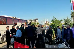 اعزام کاروان ۹۲ نفره راهیان نور لنگرود به مناطق عملیاتی غرب کشور