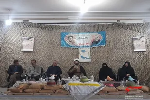 میزگرد شهید شناسی با موضوع کتاب بی بی زیور، در سالن اجتماعات آموزش و پرورش داراب برگزار شد