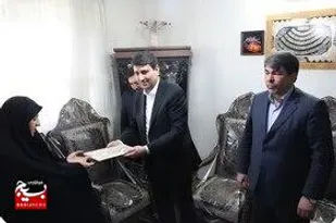 دیدار وزیر ارتباطات و فناوری اطلاعات با خانواده شهید جنگ ۱۲ روزه