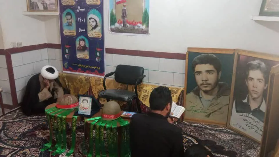 سید احمد مصطفوی در منزل پدر شهید در زرند  برگزارگردید
