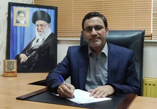 بایستی با عزمی جدی در مسیر اهداف انقلاب حرکت نمود
