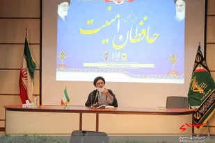 پیروی از ولی فقیه جامعه را از تفرقه نجات می دهد