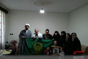 دیدار خواهران بسیجی سپاه ناحیه همدان با خانواده شهید &laquo;نادر عبادی&zwnj;نیا&raquo;
