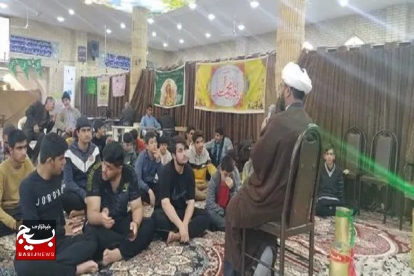 حضور فعال دانش آموزان بسیجی در مراسم معنوی اعتکاف جهرم