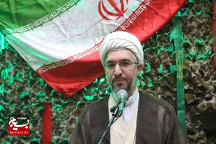 شهدا در مدیریت معنوی جامعه حضور دارند/ مرگ جامعه وقتی است که مفاخر خود را فراموش کند