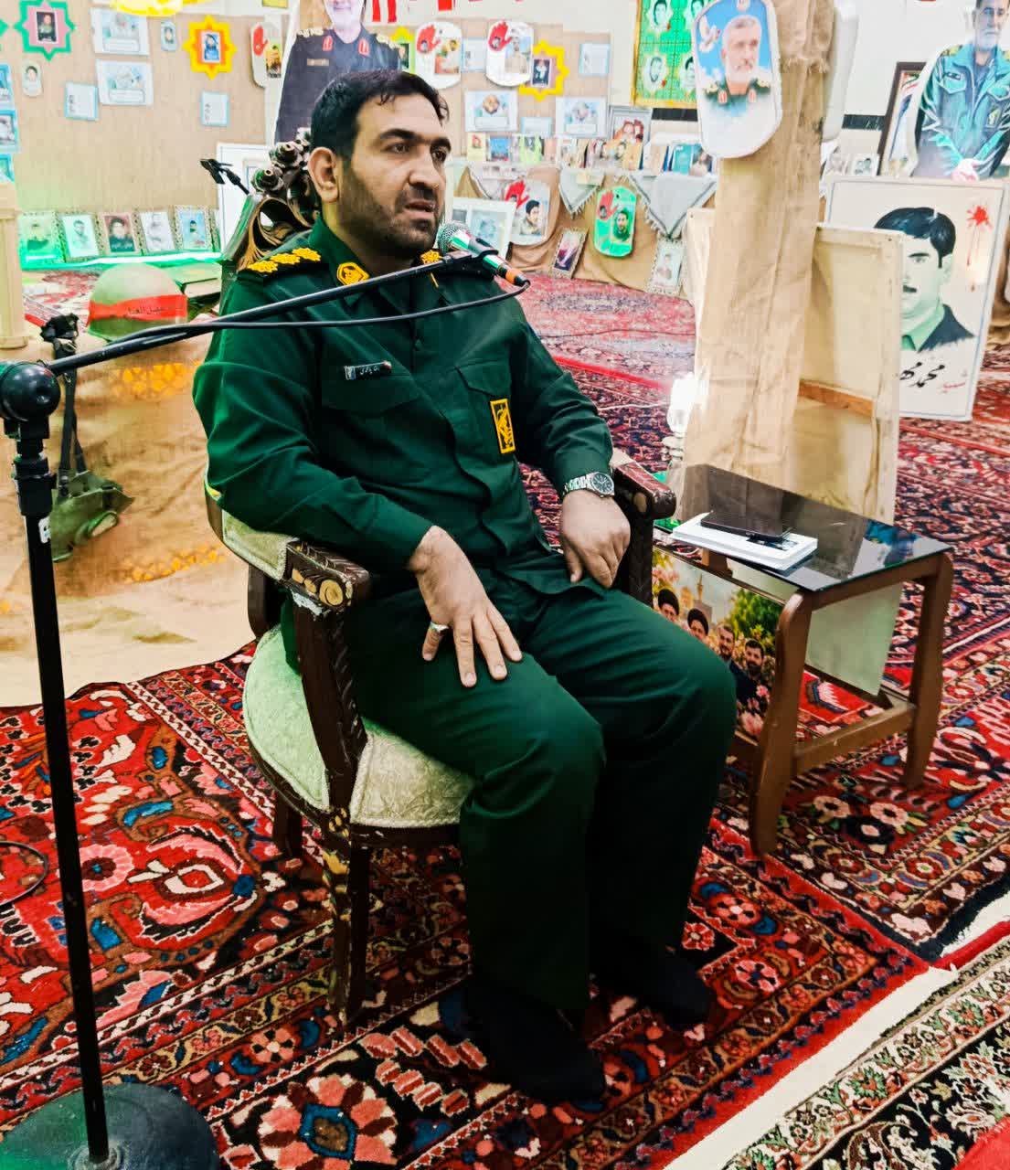 فرمانده ناحیه مقاومت بسیج خمین:بازخوانی شکوه دفاع مقدس و مقابله با جنگ ترکیبی فرمانده ناحیه مقاومت بسیج خمین:بازخوانی شکوه دفاع مقدس و مقابله با جنگ ترکیبی