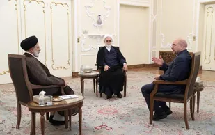 چند نکته با سران قوا درباره بحث عفاف و حجاب/ مراقب این راه انحرافی باشید