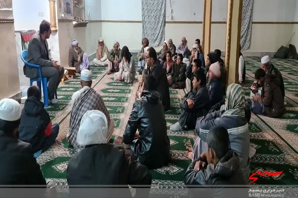برگزاری نشست روشنگری در مسجد روستای زهی بخش بم پشت