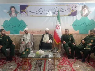 دیدار مسئولان بسیج چگنی با امام جمعه به مناسبت هفته عقیدتی سیاسی