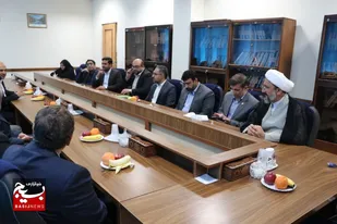 نشست معاون بین&zwnj;الملل سازمان بسیج مستضعفین و رئیس دانشگاه قم