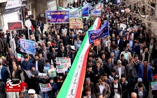 &nbsp;آمده&zwnj;ایم تا راه فرزندان شهیدمان را ادامه دهیم/راهپیمایی ۲۲ بهمن در بجستان+فیلم