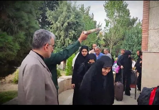 اعزام عاشقان و زائران شهدا به مناطق عملیاتی غرب کشور