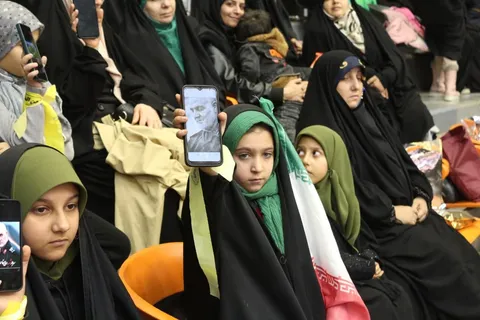 اجتماع بزرگ دختران حاج قاسم در ورزشگاه ۱۲ هزار نفری آزادی