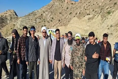 حضور مبلغین بسیجی حوزه علمیه کرمانشاه در «یادمان شهدای بازی دراز»