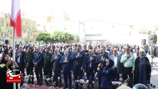 زنگ &laquo;ایثار و مهر&raquo; در دبیرستان دخترانه هوشیار طبرسی شمالی مشهد نواخته شد