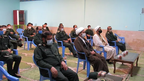 شهدا در دفاع مقدس مثل عاشوراییان در جان دادن از یکدیگر سبقت می گرفتند.