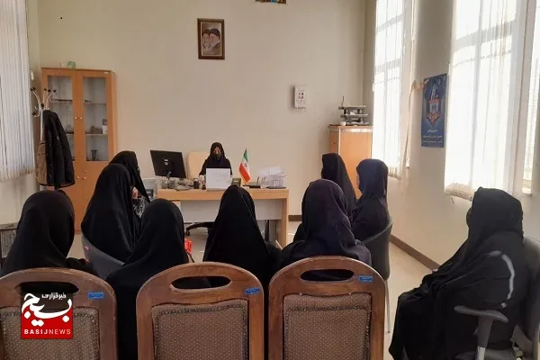 برگزاری نشست روشنگری با موضوع بررسی گفتمان انقلاب اسلامی در زاهدان