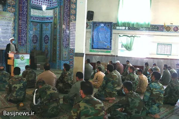 نقش تیز پروازان نیروی هوایی ارتش بر تارک آسمان ایران اسلامی می‌درخشد