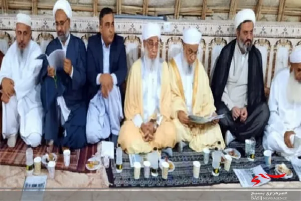 علما و روحانیون طلایه داران پرچمداران جهاد تبیین هستند