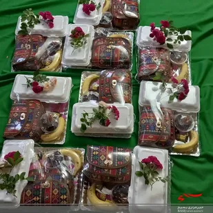 توزیع افطاری بین دختران روزه اولی روستای زردنجان