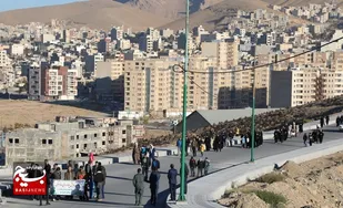 پیاده روی خانوادگی به مناسبت هفته بسیج در شهرکرد