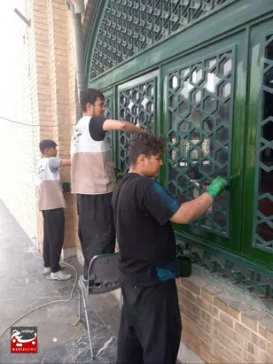 وقتی بچه‌ بسیجی‌های شهر محمدیه، دلی و جهادی، تصمیم گرفتند مسجد را زیباسازی کنند  