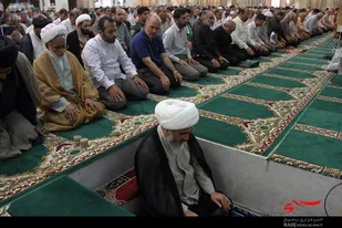 حضور پرشور مردم در نماز جمعه بوشهر