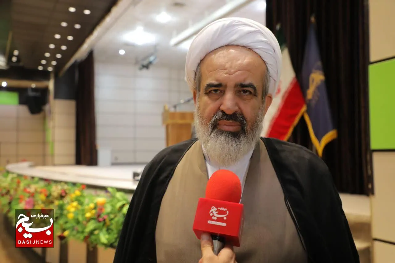 هر جای کشور باید بتوانیم خدمتگزار خوبی برای نظام و انقلاب باشیم