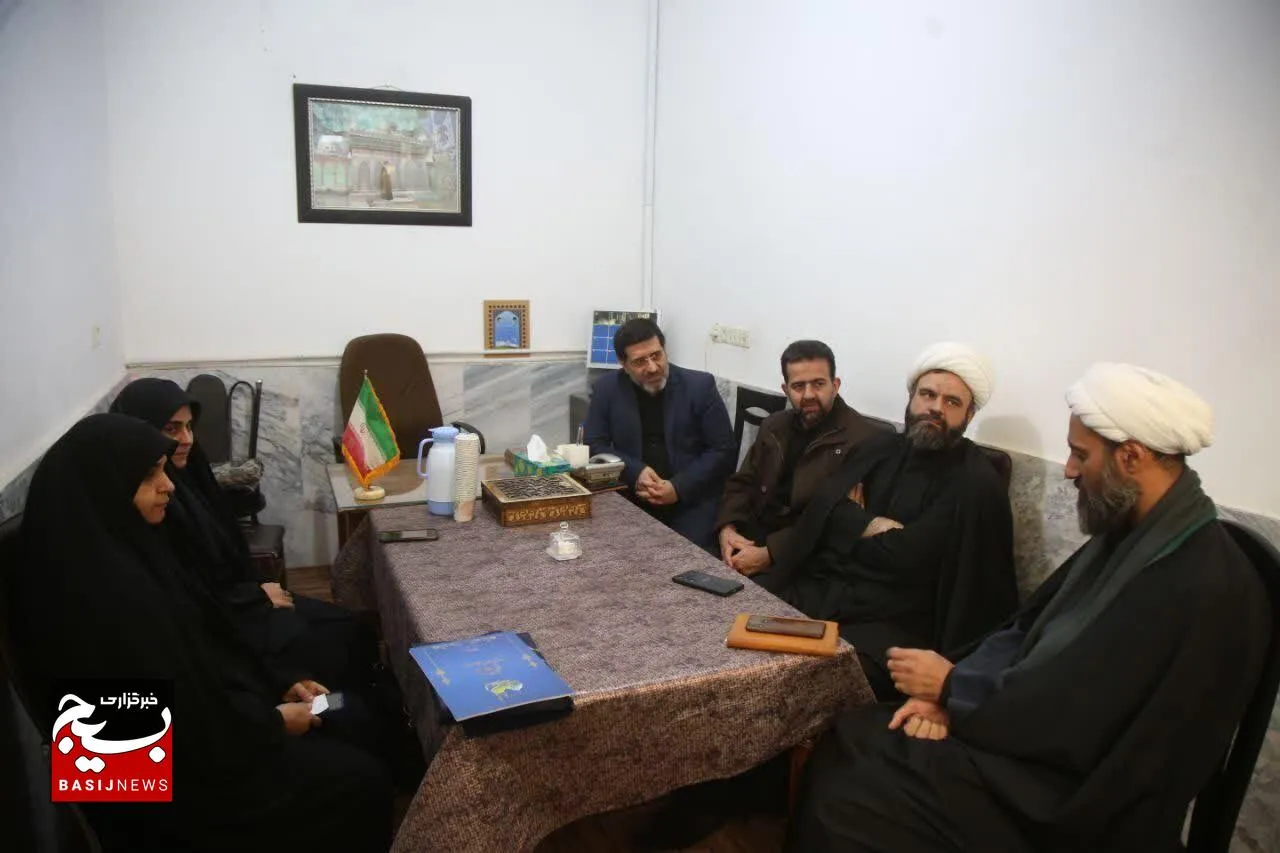رئیس شورای اسلامی شهر قم از محلات طرح کرامت بازدید کرد
