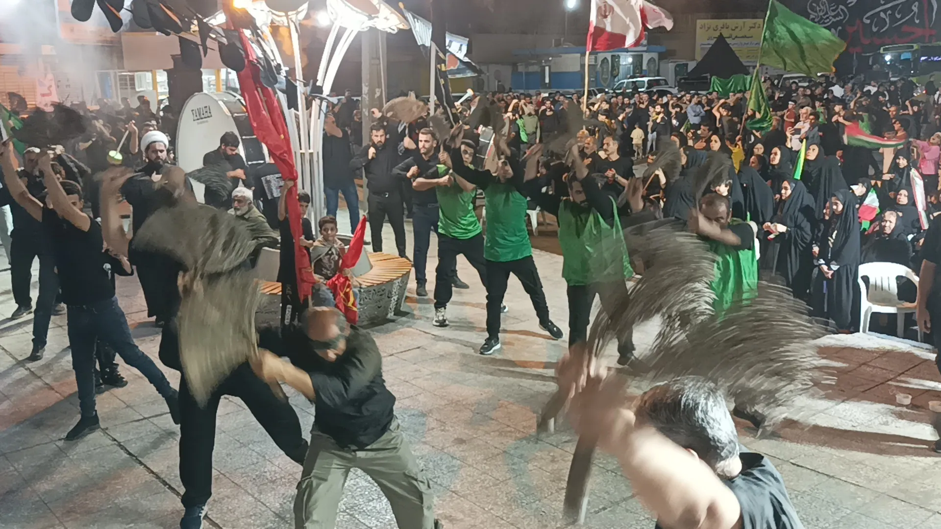 شور و حماسه در شب تاسوعای امام حسین علیه السلام در شهرستان مسجدسلیمان »