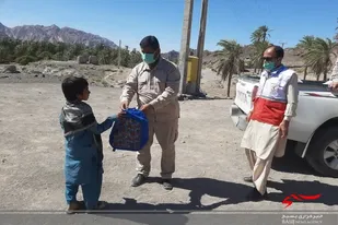 توزیع ۲۰۰ بسته نوشت افزار در منطقه محروم هیر دلگان