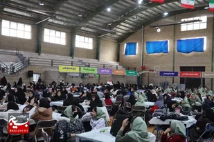 اجتماع بزرگ ۴۰۰ دانش&zwnj;آموز دختر ماهدشتی/ فرهنگ انتظار، موتور محرک جامعه اسلامی