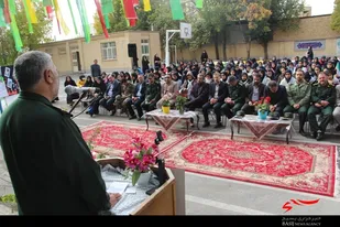 شهیدان فهمیده و محمدی الگوی دانش آموزانند