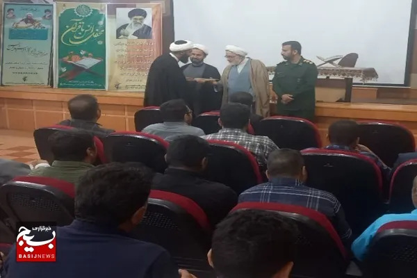 انسان برای خلیفه الله شدن متولد شده است / روح انسان با علم و ایمان درست خواهد شد