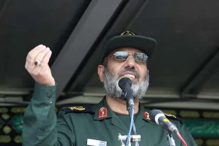 دشمنان اسلام به دنبال رواج فساد فکری و اخلاقی در جامعه هستند