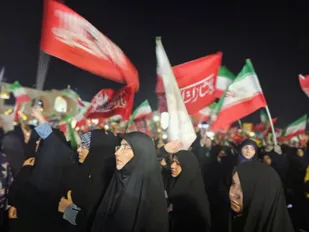 رزمایش و اجتماع بزرگ &laquo;جان&zwnj;فدای ایران&raquo; در میدان امیرچقماق یزد