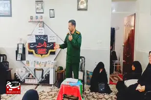 دیدار بسیجیان و مسئولین ملایر با خانواده شهید داود بهرامی