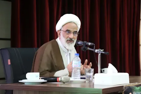 طلاب خواهر بسیجی پرچمداران جنگ شناختی هستند