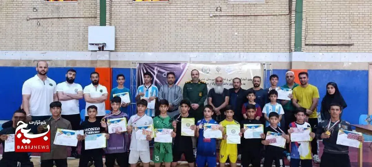 مسابقات آمادگی جسمانی دانش آموز قهرمان به مناسبت روز دانش‌آموز در بند ماهشهر