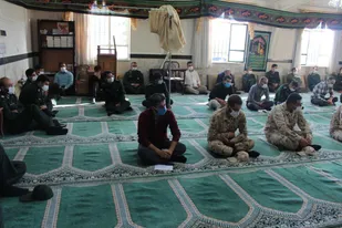 لازمه پاسداری از انقلاب تقویت ایمان وخودباوری است
