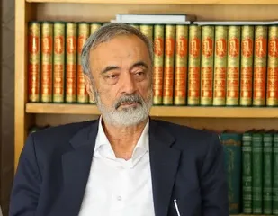 باید با برنامه های فرهنگی و هنری زمینه گرایش جوانان به نماز فراهم کرد