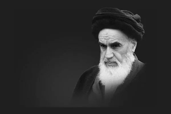 امام خمینی (ره) یک شخصیت همیشه زنده است