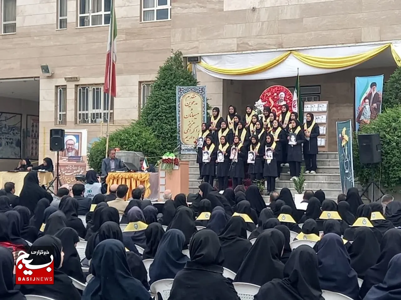  جوانان برای باور دین نیاز به درک واقعی از آن در جامعه دارند
