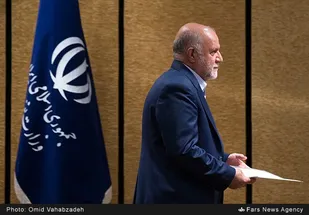 خودداری وزارت نفت برای شفاف&zwnj;سازی قراردادهای جدید نفتی/ حتی معاونان وزیر هم از جزئیات این قراردادهای "محرمانه" بی&zwnj;خبرند!