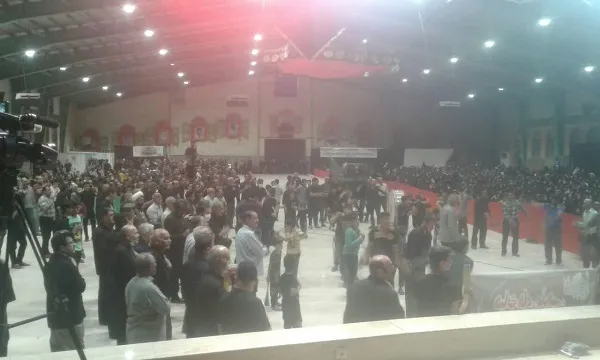 اجتماع بزرگ هیأت مذهبی با حضور رزمندگان گردان ۱۲۴ امام حسین (ع)
