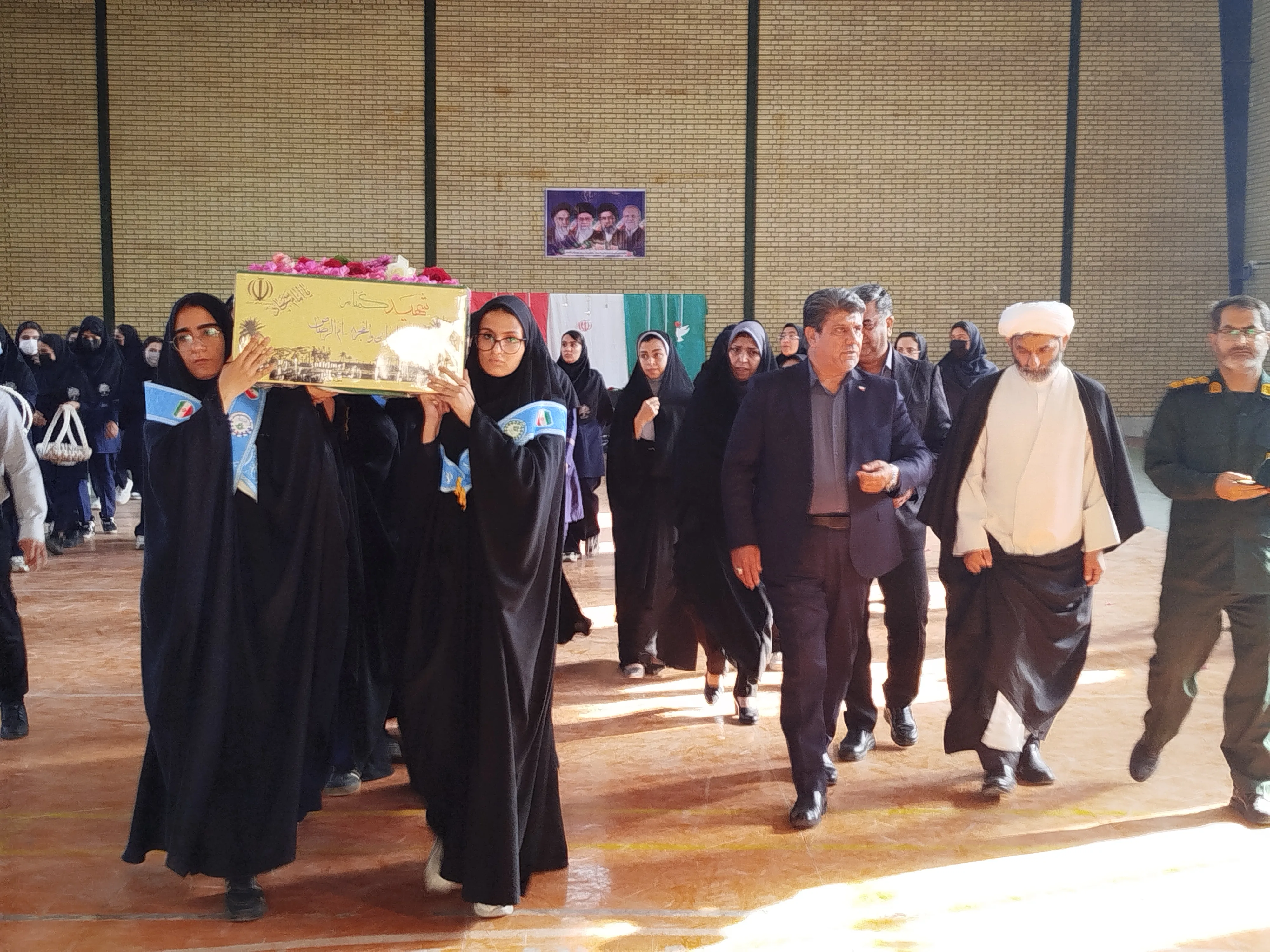 تنگستان میزبان دو شهید گمنام؛ عطر ایثار و شهادت در مدارس شهرستان طنین‌انداز شد