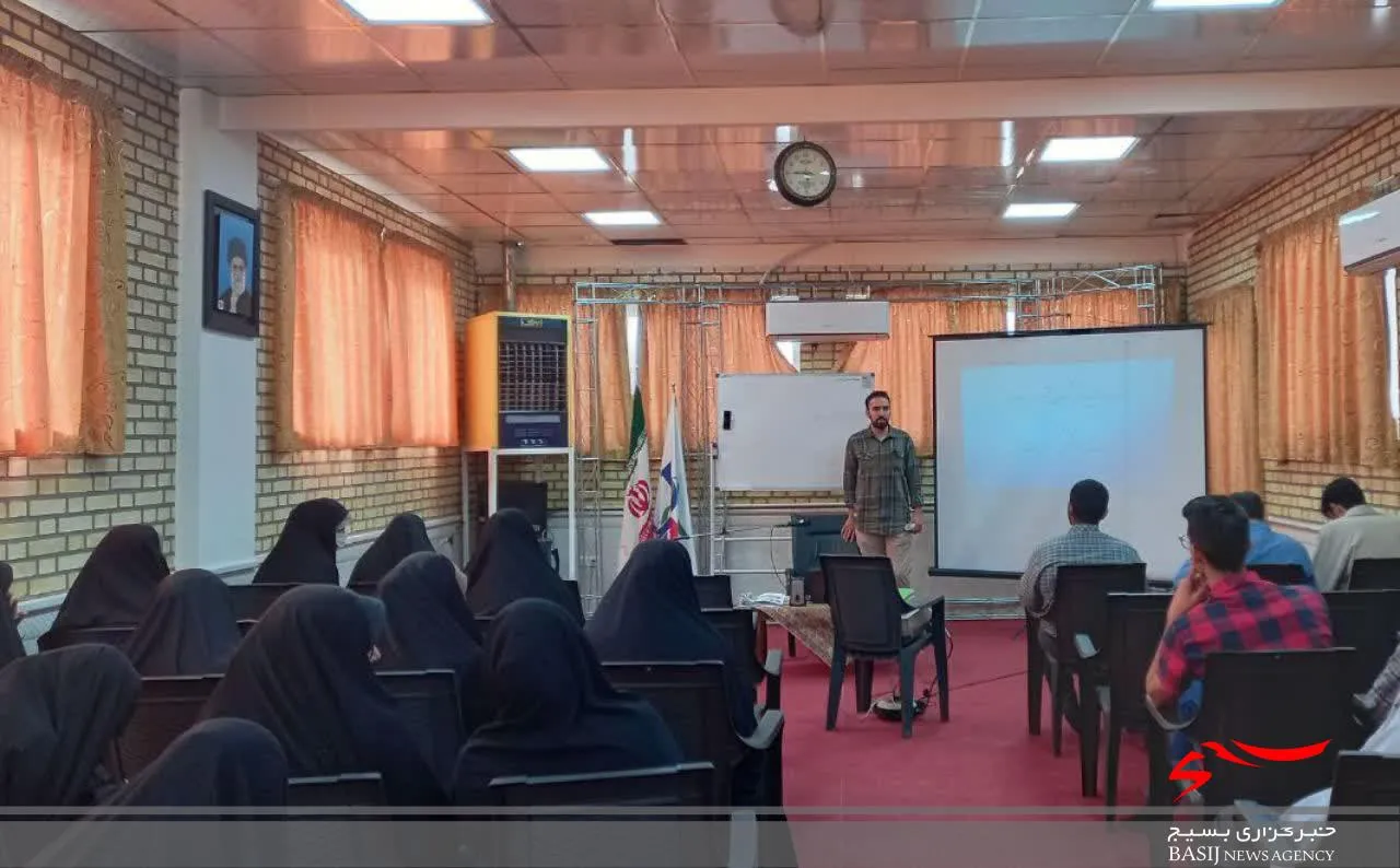 دوره آموزشی تاسیس و رشد نشریات دانشجویی در قم برگزار شد