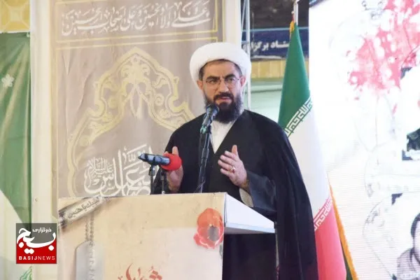 هدف شهدا تحقق اسلام بود /لازمه حرکت در مسیر شهدا پایبندی به اسلام، عدالت و خدمت به مردم است