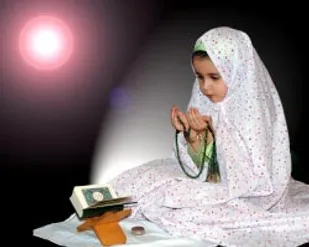 مادر نقش بسیار مهمی در تربیت کودک دارد